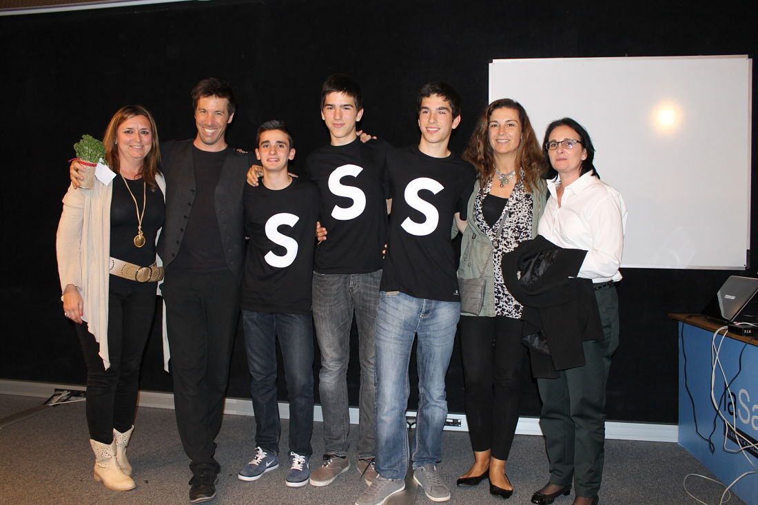 Els alumnes de 4t d’ESO, en Miguel Robert, en Miguel Paracuellos i en Pablo Robert han aconseguit convertir-se en els guanyadors de l’Start up school 2015.